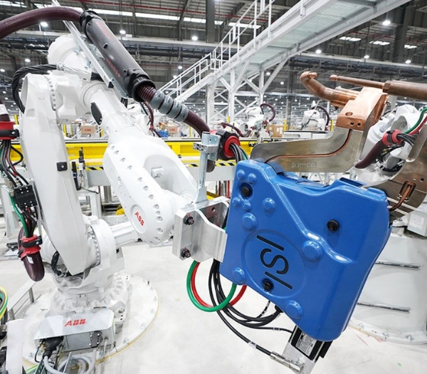 Robot Công Nghiệp Và Xu Hướng Tự Động Hóa Nhà Máy Tại Việt Nam